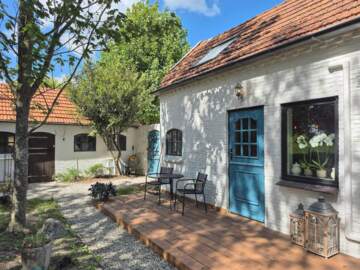 Het Leeuwenhofje met bed and breakfast website