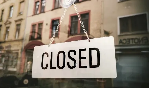 open versus closed source cms